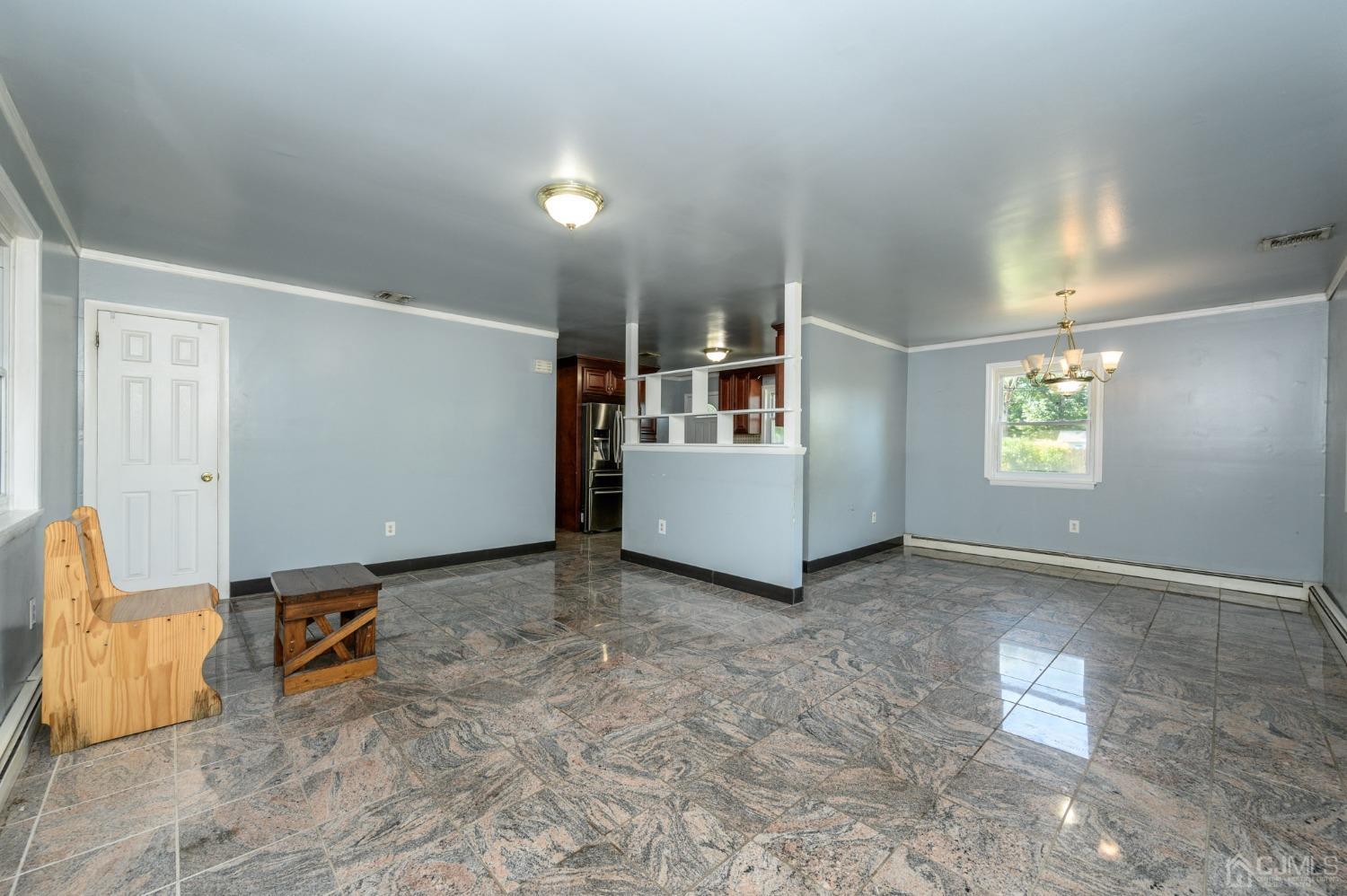 445 Eggert Crossing Road Ewing, NJ 08638 - Photo 3 of 31 Gallery Image 3