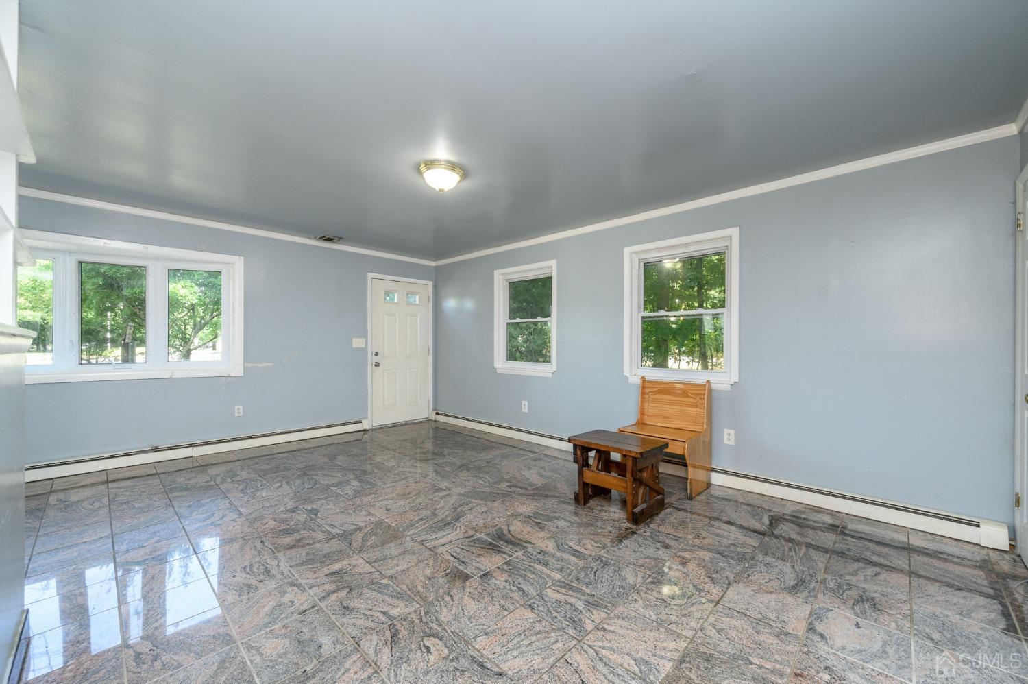 445 Eggert Crossing Road Ewing, NJ 08638 - Photo 5 of 31 Gallery Image 5