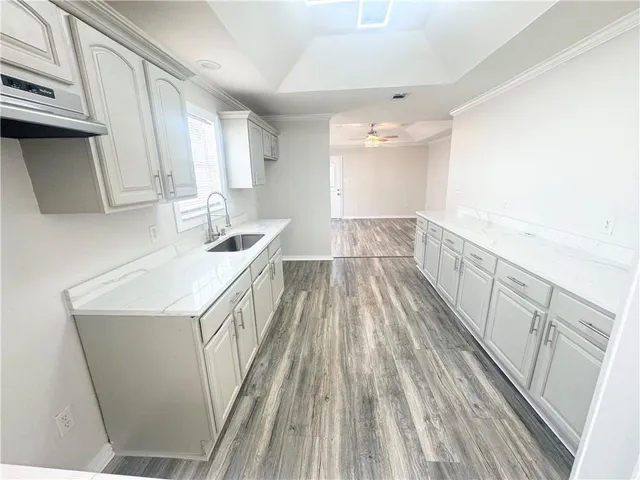 $2,000 | 5312 Warrington Drive, Unit C, New Orleans, LA 70122