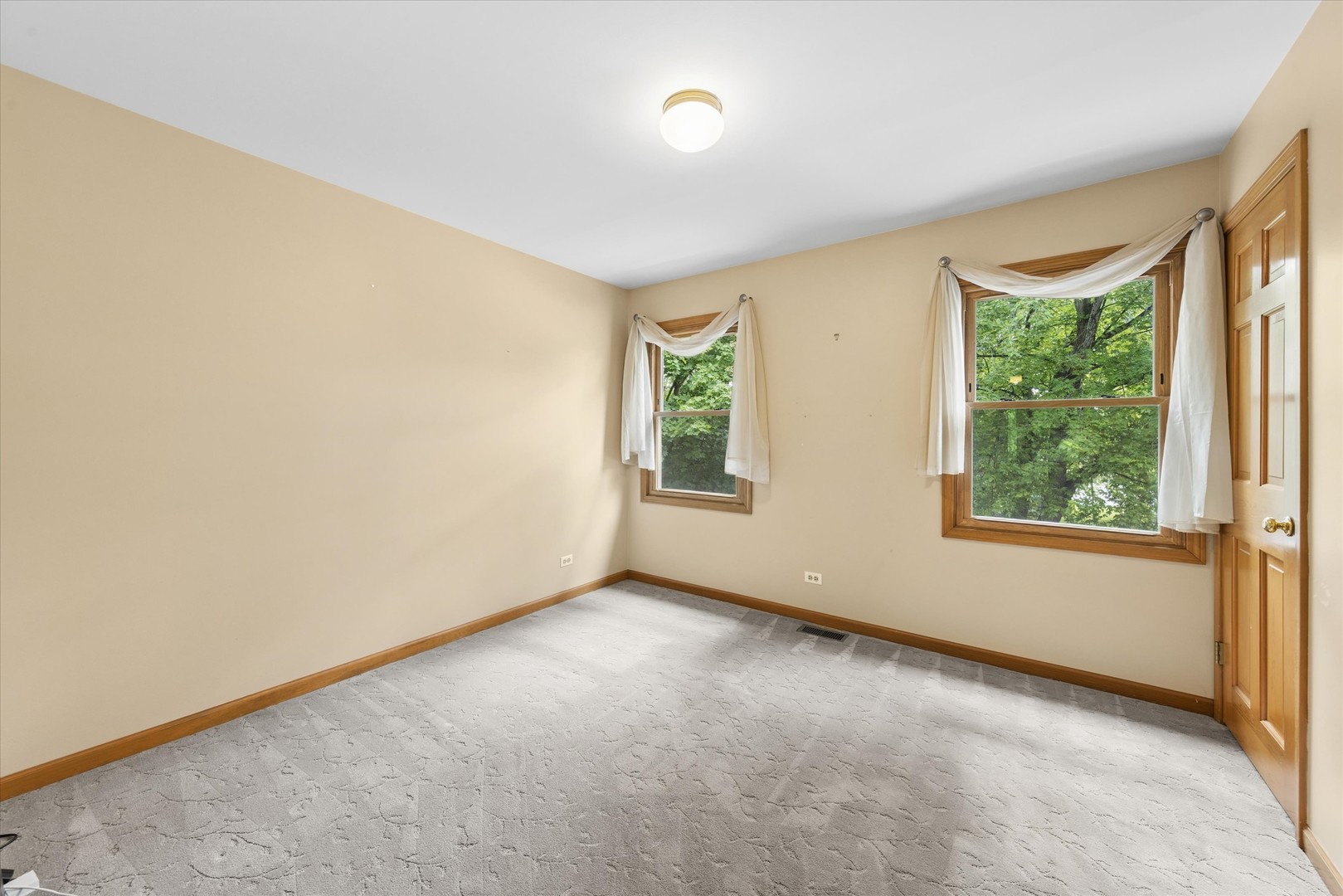 6N115 Riverside Drive St. Charles, IL 60174 - Photo 18 of 42