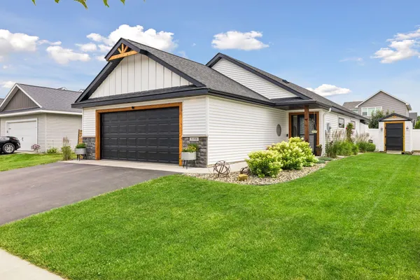 $419,900 | 3188 Newcastle Drive, River Falls, WI 54022