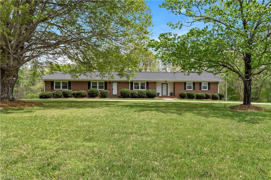 2571 Harper Road Clemmons, NC 27012 - Photo 2 of 50