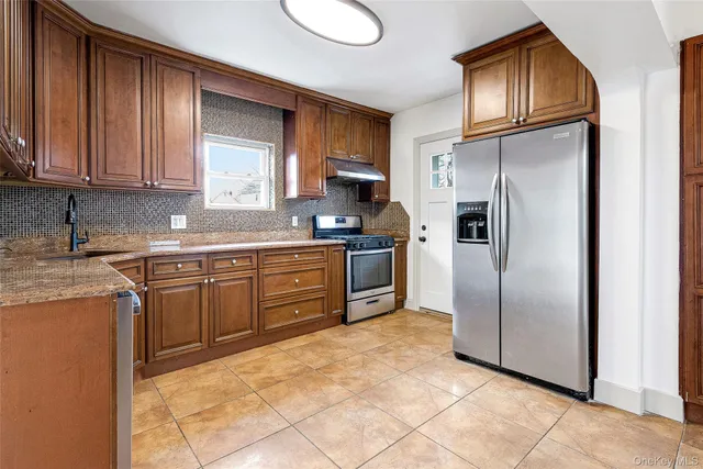 $5,600 | 93-01 71st Avenue | Forest Hills