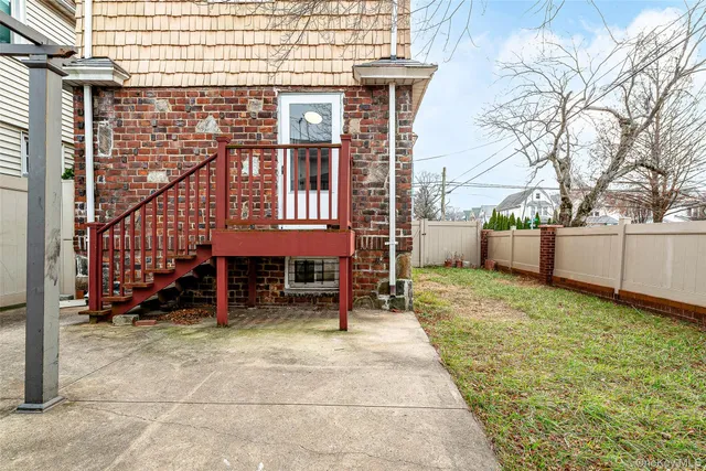 $5,600 | 93-01 71st Avenue | Forest Hills