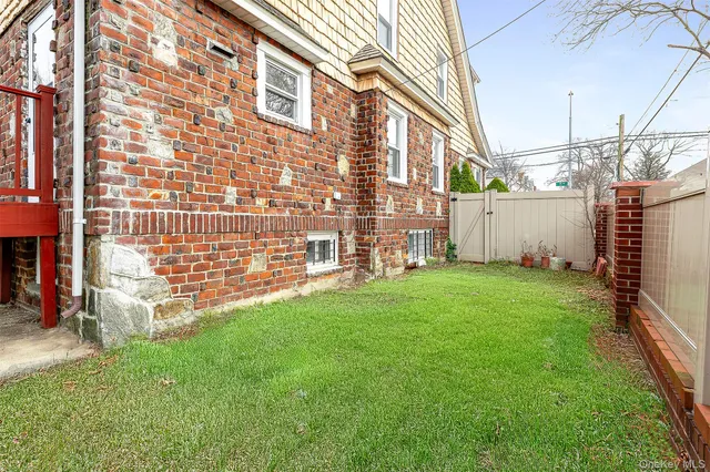 $5,600 | 93-01 71st Avenue | Forest Hills