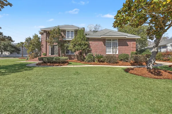 $770,000 | 1417 Eagle Landing Boulevard, Hanahan, SC 29410