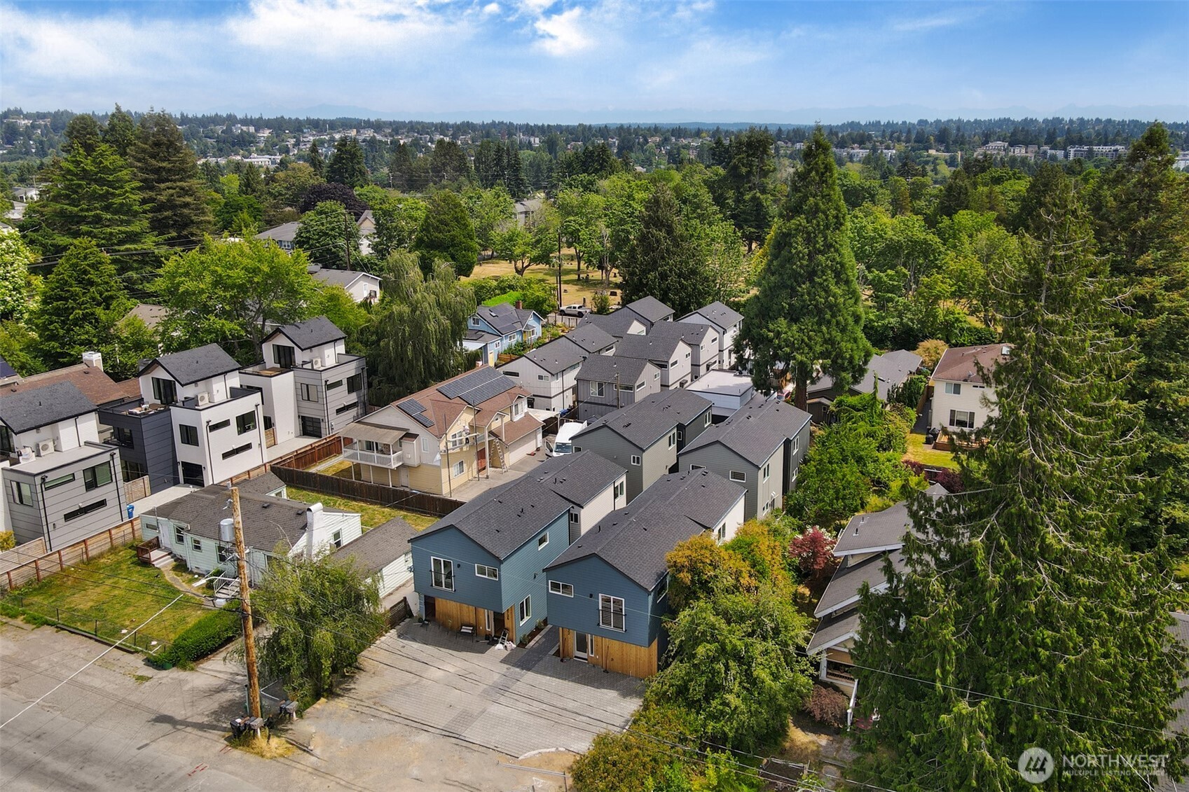 8738 13th Avenue Northwest Seattle, WA 98117 - Photo 20 of 27