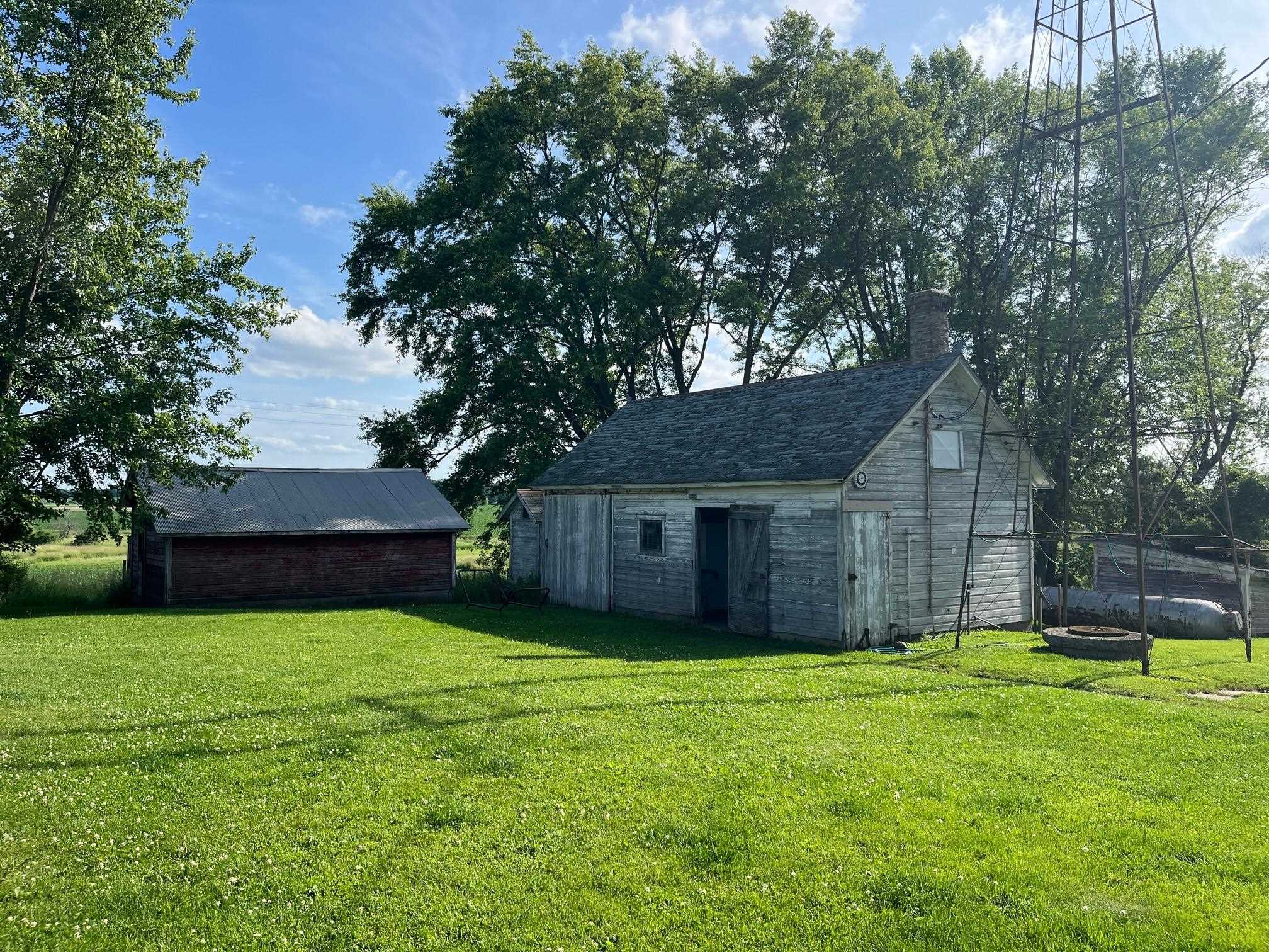 4923 Meek Road Arlington, WI 53911 - Photo 5 of 48