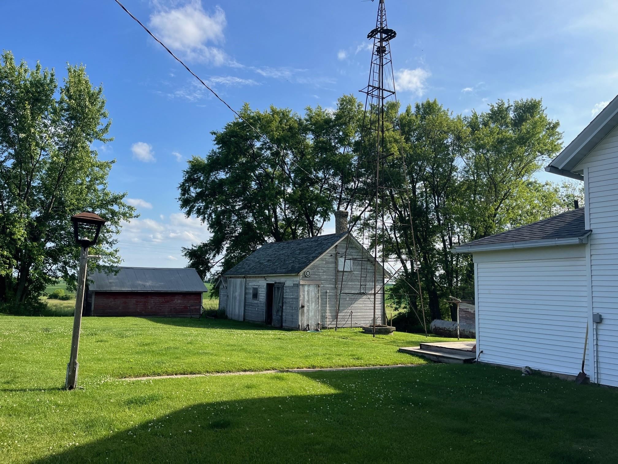 4923 Meek Road Arlington, WI 53911 - Photo 9 of 48