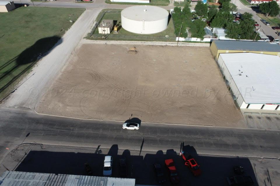 1101 South Ash Street Perryton, TX 79070 - Photo 2 of 6 Hernandez Aerial 2
