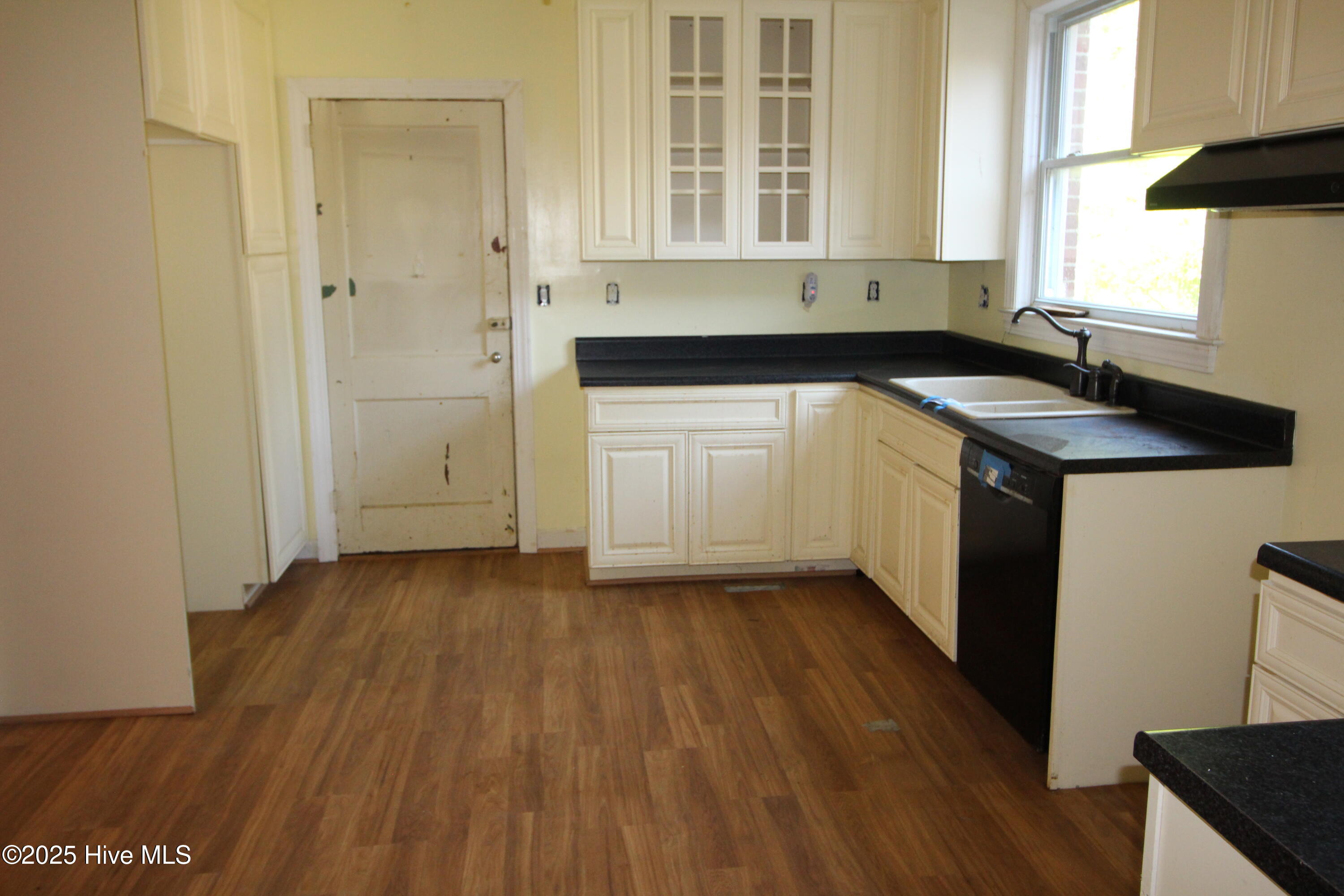 417 West Jackson Street Rich Square, NC 27869 - Photo 6 of 14 Kitchen