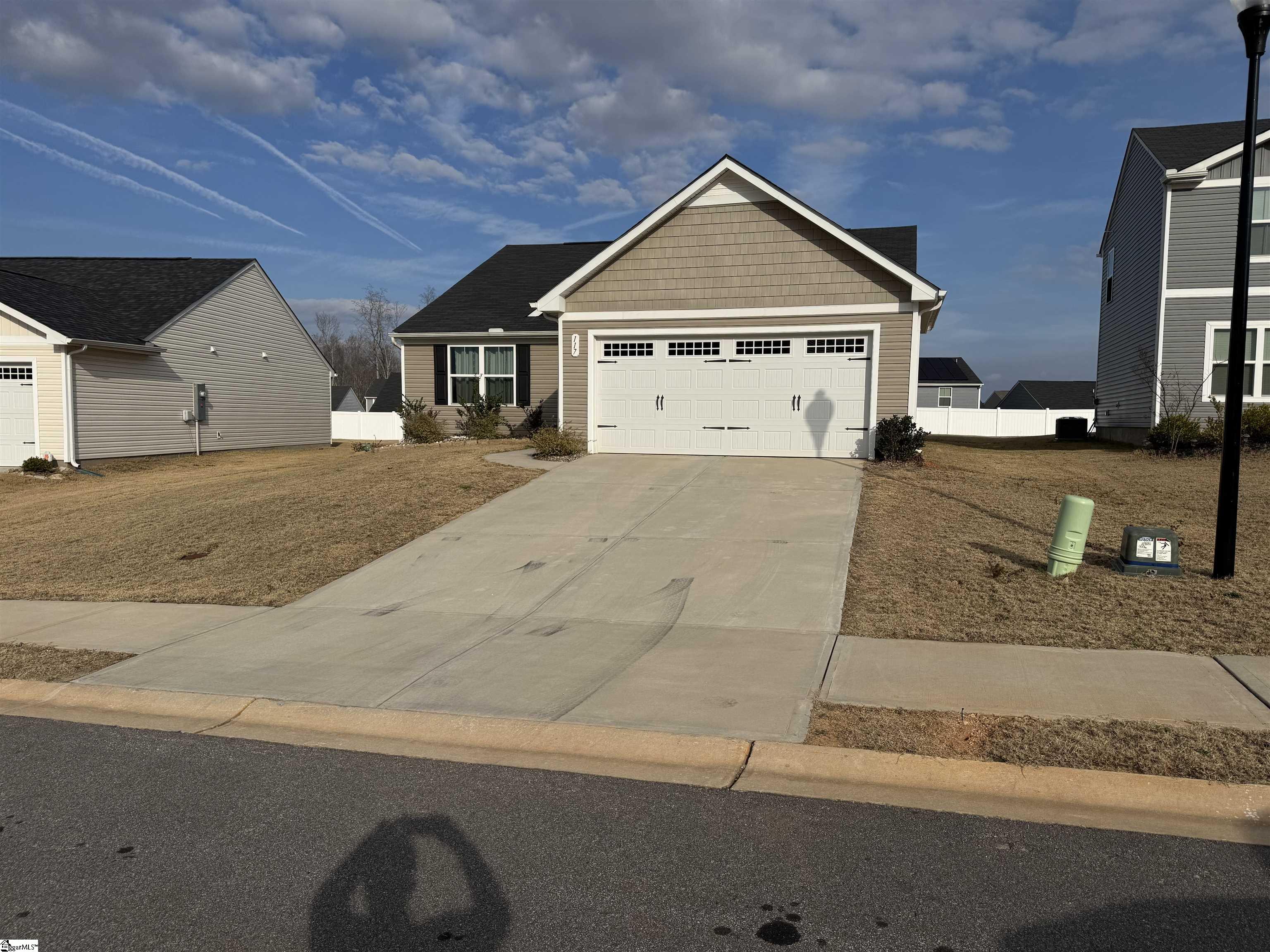 117 Alice Court Easley, SC 29642 - Photo 2 of 41