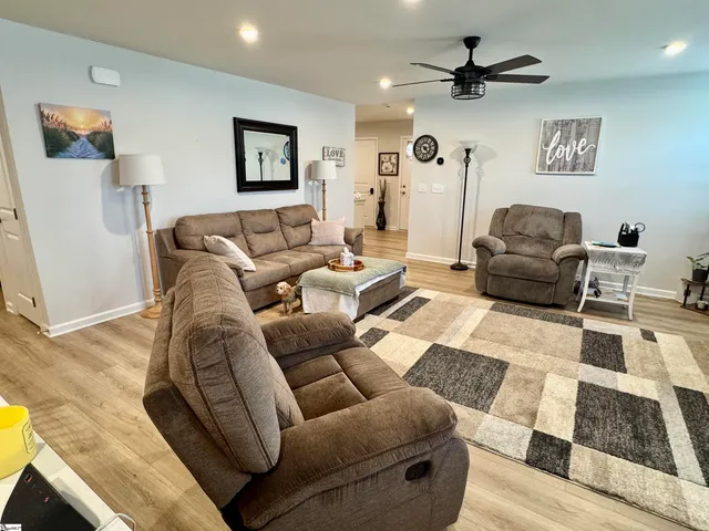 $305,000 | 117 Alice Court, Easley, SC 29642