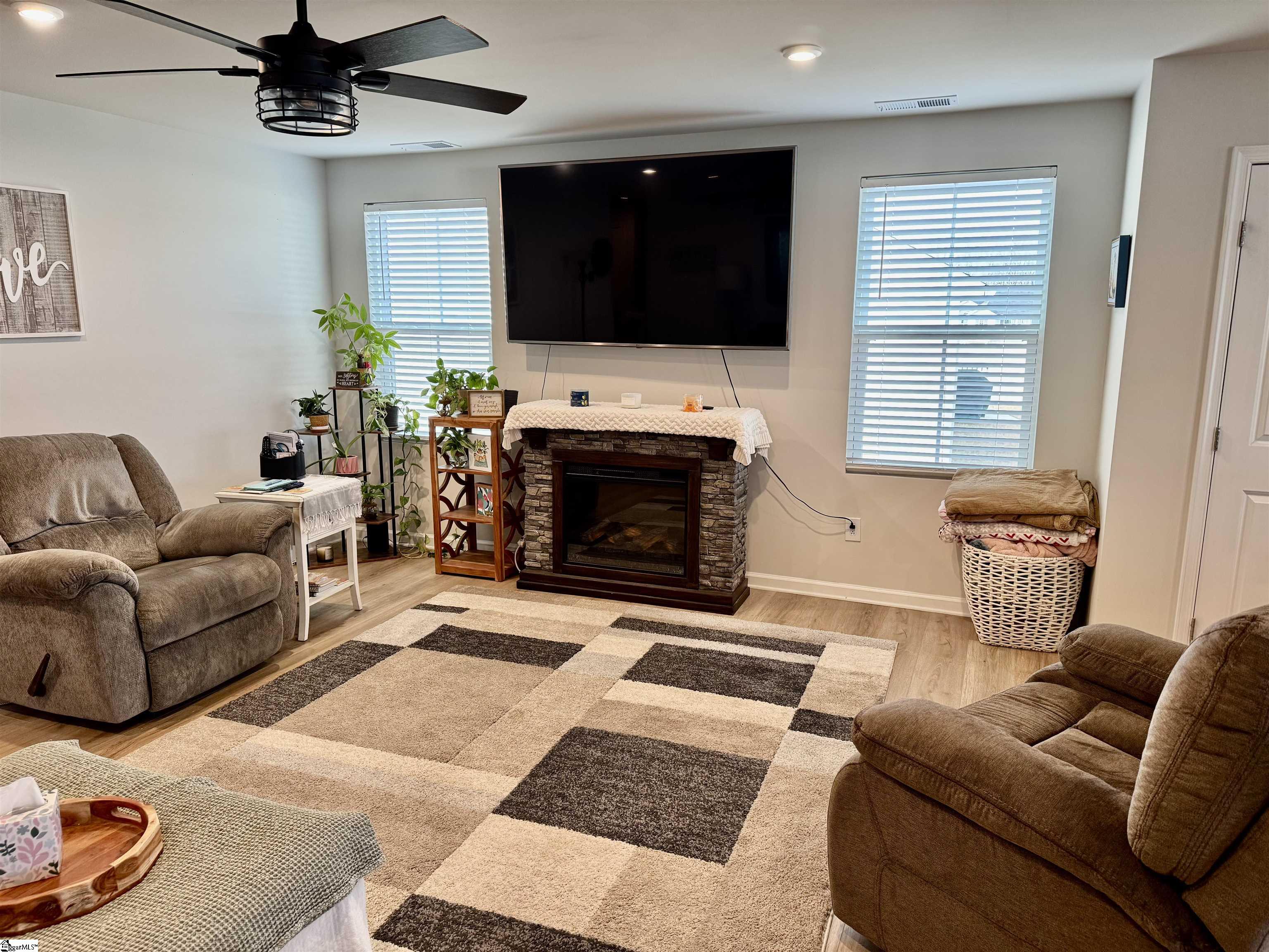 117 Alice Court Easley, SC 29642 - Photo 7 of 41