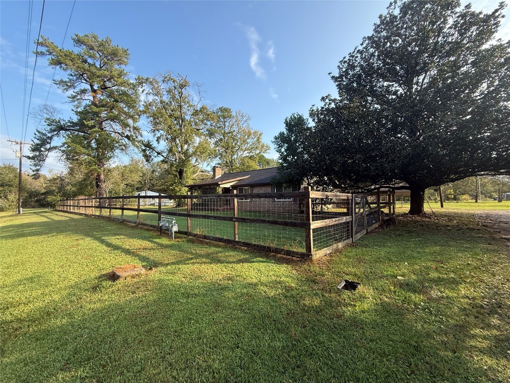 795 Highway 393 Loop Goodrich, TX 77335 - Photo 4 of 22