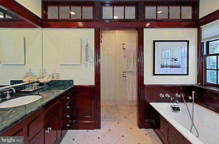 1502 Russell Road Alexandria, VA 22301 - Photo 15 of 30 Master Bath