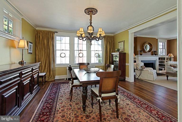 1502 Russell Road Alexandria, VA 22301 - Photo 23 of 30 Dining Room