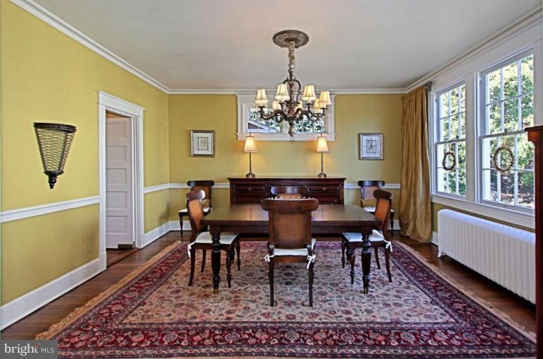 1502 Russell Road Alexandria, VA 22301 - Photo 24 of 30 Dining Room #2
