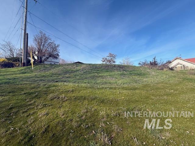 0 Silcott Street Lewiston, ID 83501 - Photo 4 of 9 View of green lawn