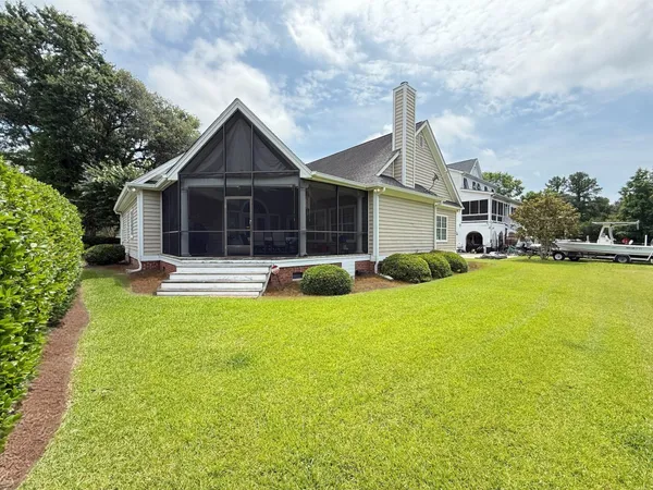 $699,900 | 213 Ashmont Drive, Wando, SC 29492
