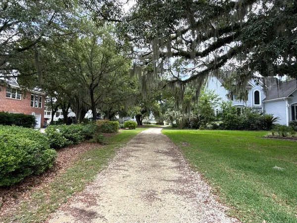 $699,900 | 213 Ashmont Drive, Wando, SC 29492