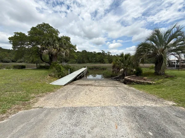 $699,900 | 213 Ashmont Drive, Wando, SC 29492