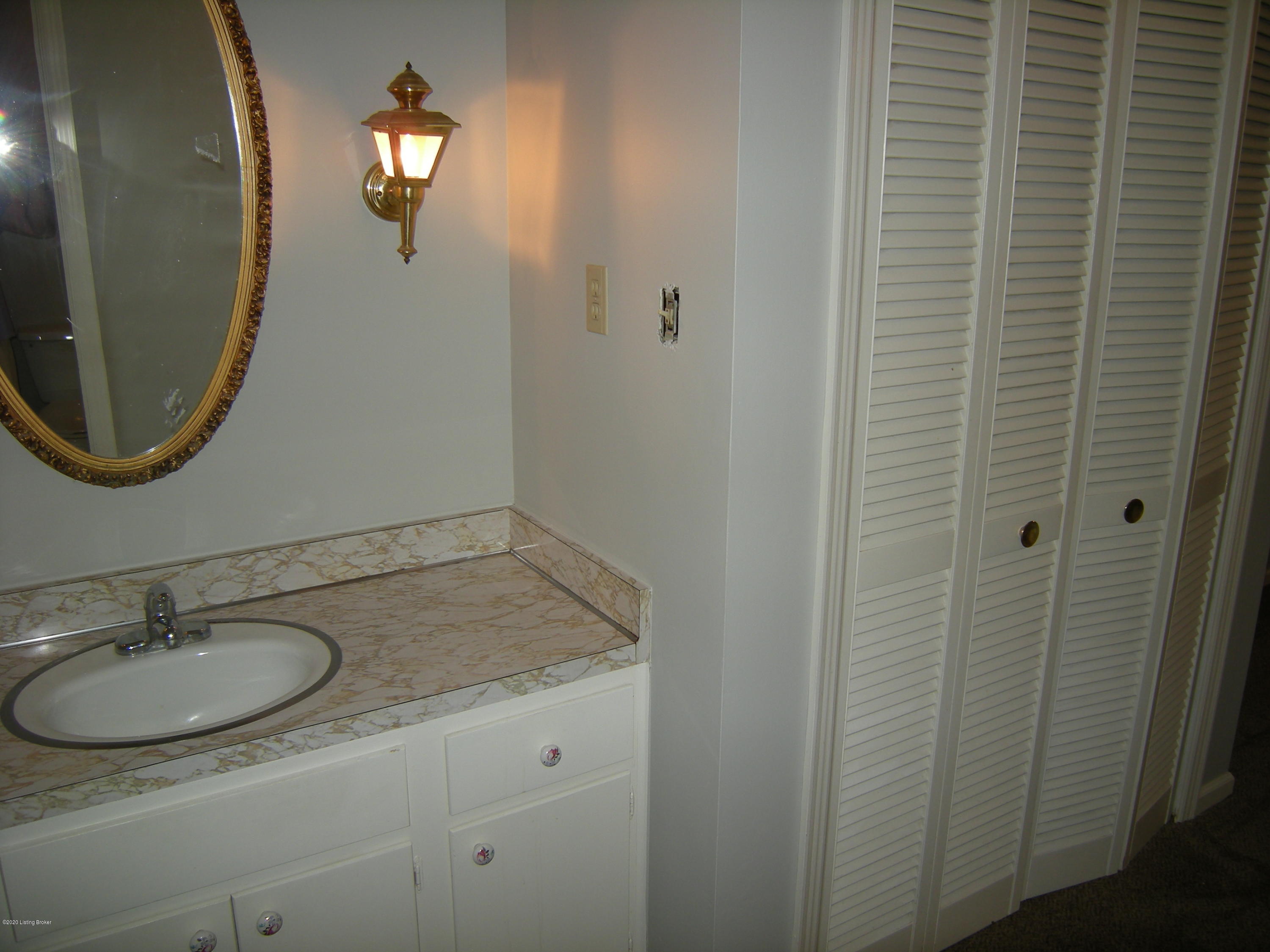 3905 Burning Bush Road Louisville, KY 40241 - Photo 18 of 27 DSCN2995