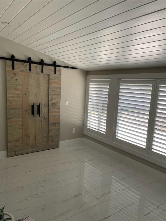 2728 Northeast 27th Avenue Lighthouse Point, FL 33064 - Photo 10 of 19