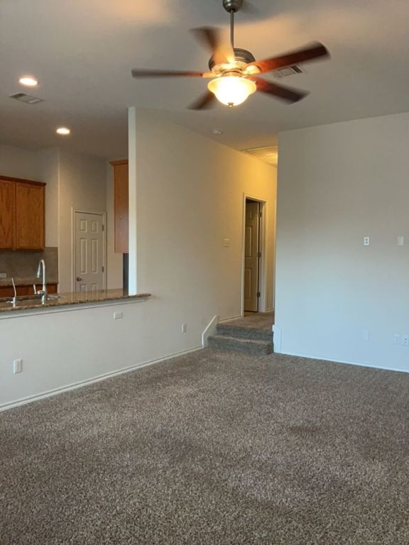 2105 Town Centre Drive, Unit 28 Round Rock, TX 78664 - Photo 13 of 28 Living room