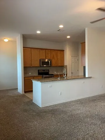 $1,700 | 2105 Town Centre Drive, Unit 28, Round Rock, TX 78664