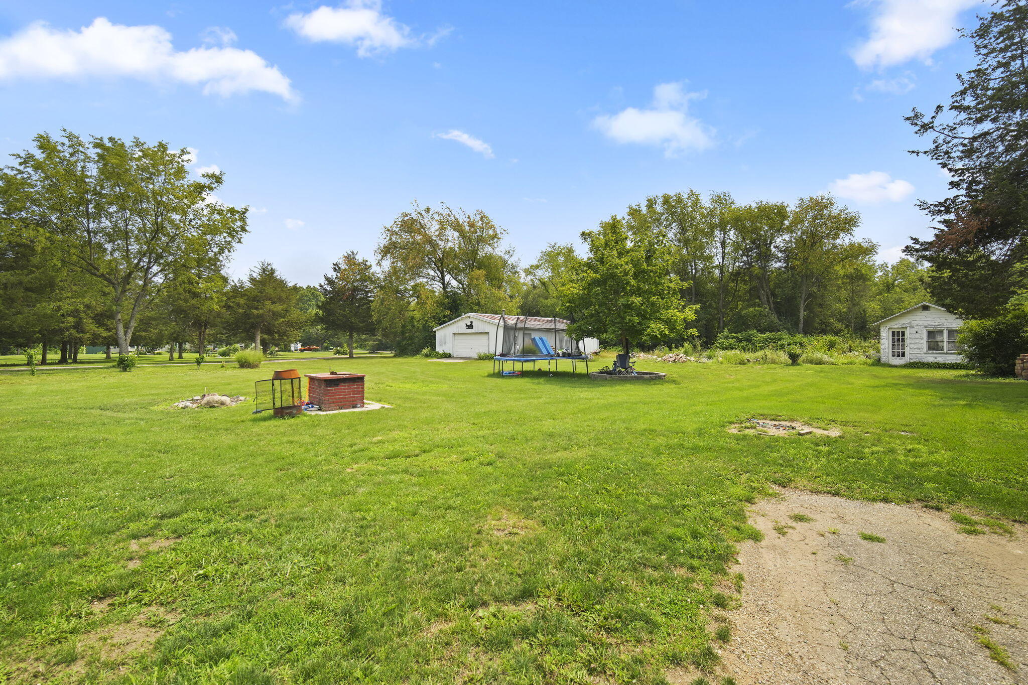 4715 Brooklyn Road Jackson, MI 49201 - Photo 4 of 40 42