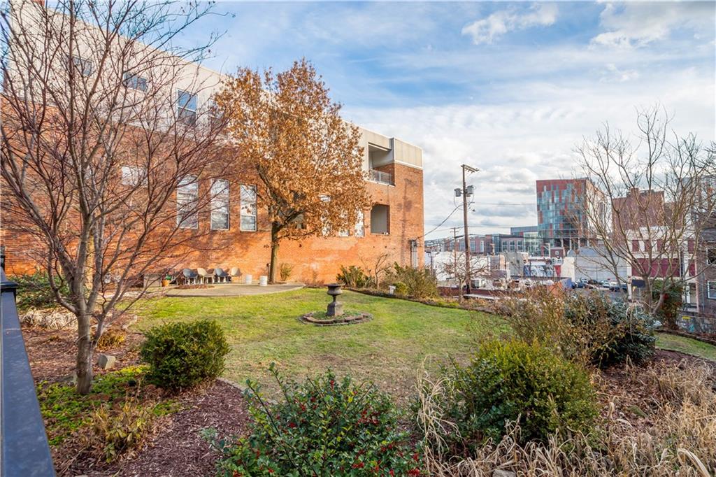 1536 Colwell Street, Unit 4 Pittsburgh, PA 15219 - Photo 29 of 43 a view of a city with tall buildings and a big yard