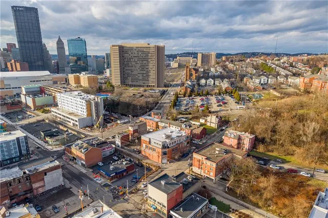 a picture of city view