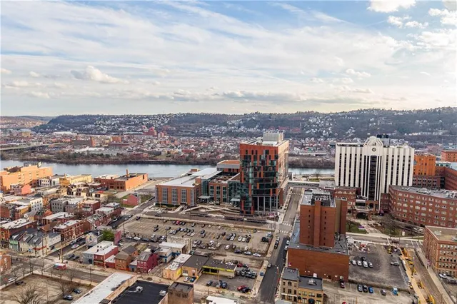 a picture of a city view