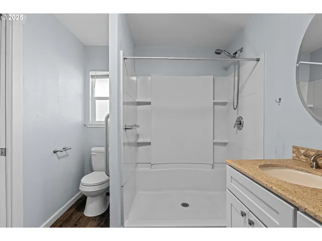 $395,000 | 1713 Maple Street, Myrtle Point, OR 97458