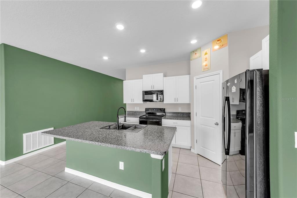 6765 Emerald Spring Loop New Port Richey, FL 34653 - Photo 22 of 36