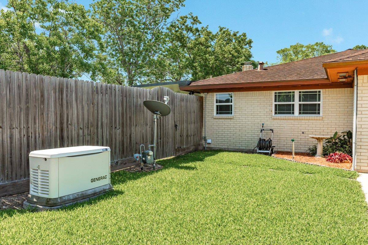 1412 Buchta Road Angleton, TX 77515 - Photo 22 of 48