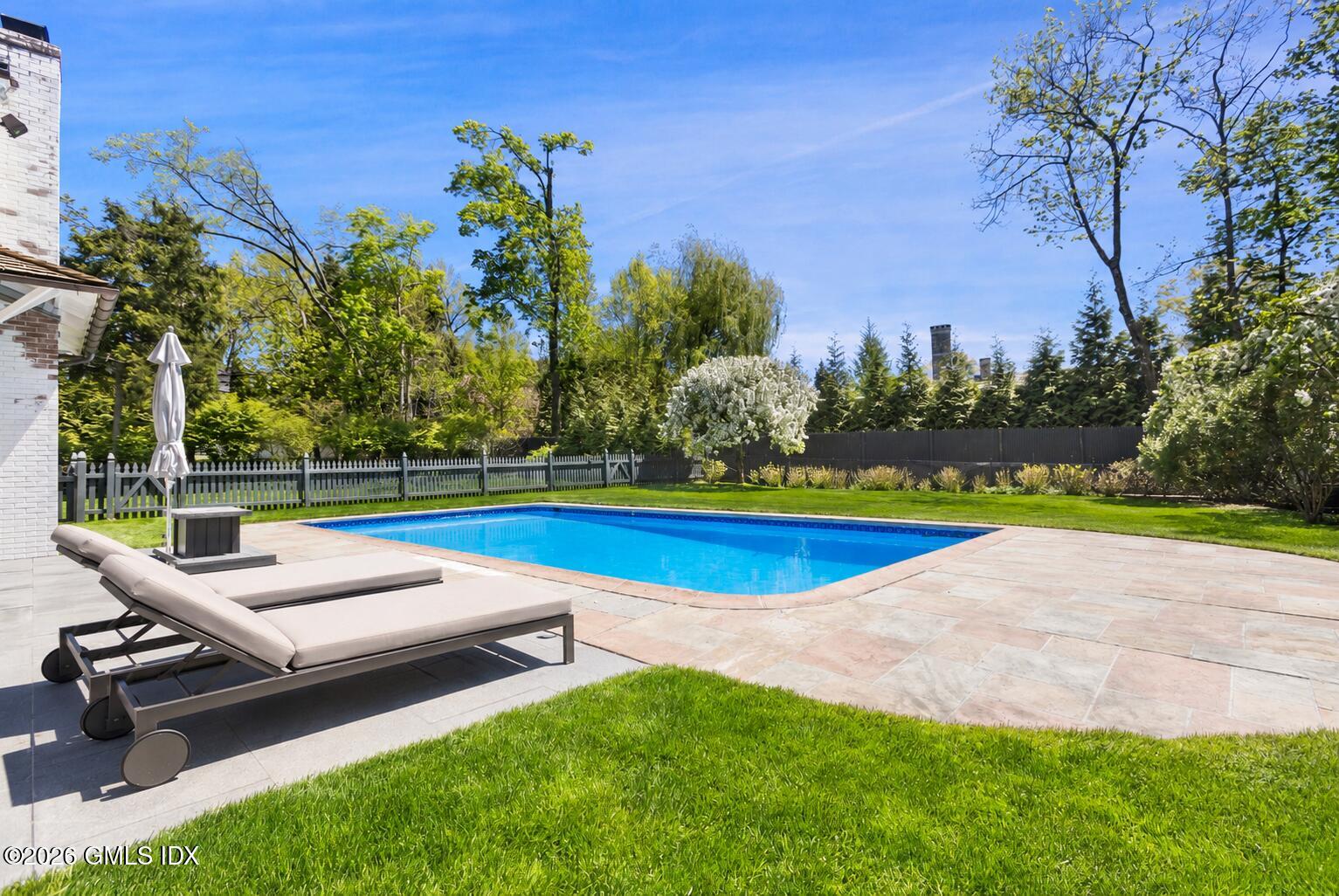 96 Indian Head Road Riverside, CT 06878 - Photo 2 of 21 Heated Pool