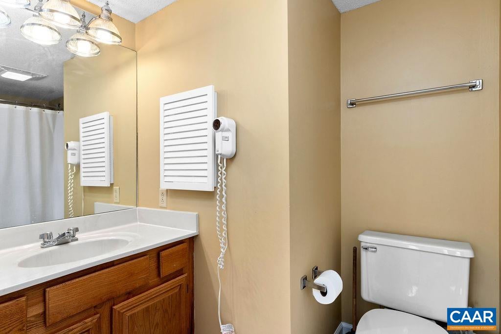 2049 Stone Ridge Roseland, VA 22967 - Photo 28 of 46 Gallery Image 28