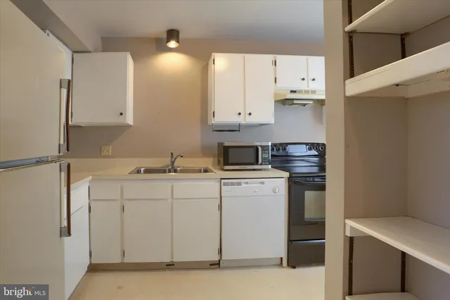 $215,000 | 1066 West Foxcroft Drive, Camp Hill, PA 17011