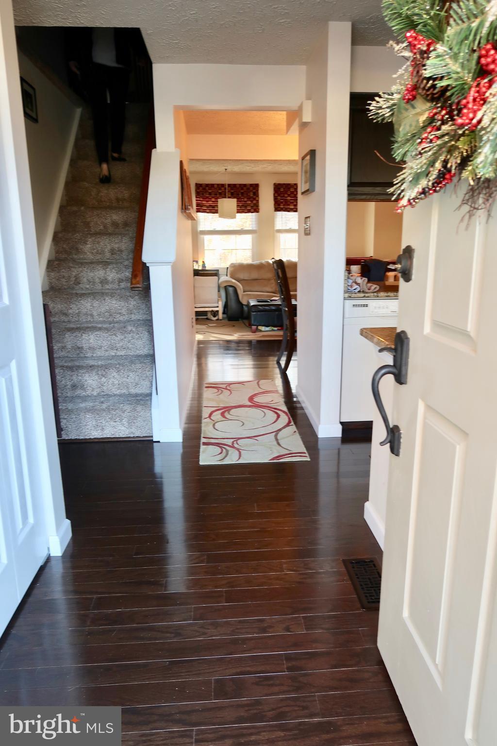 8512 Golden Ridge Court Lorton, VA 22079 - Photo 2 of 28 Beautiful Hardwood Floor on Main Level