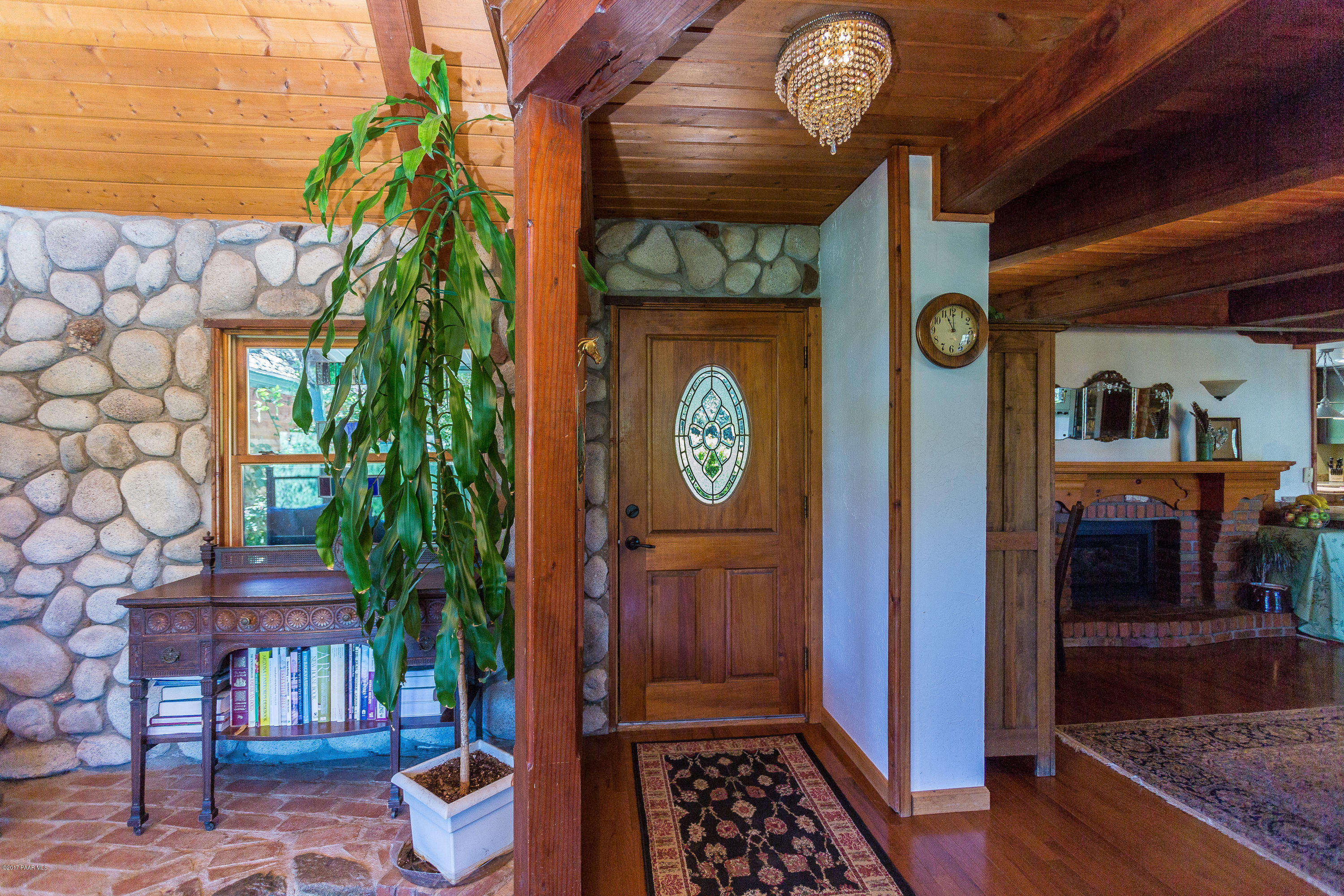 2555 Shadow Valley Ranch Road Prescott, AZ 86305 - Photo 8 of 33 004_Foyer
