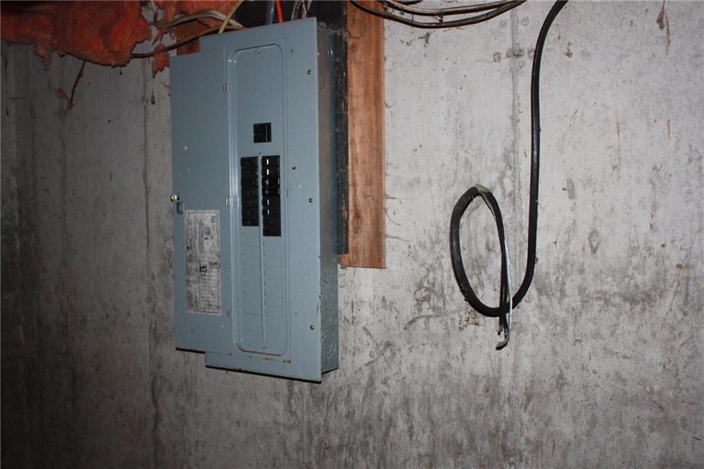 2 Liberty Road Washington, ME 04574 - Photo 8 of 10 Electrical panel