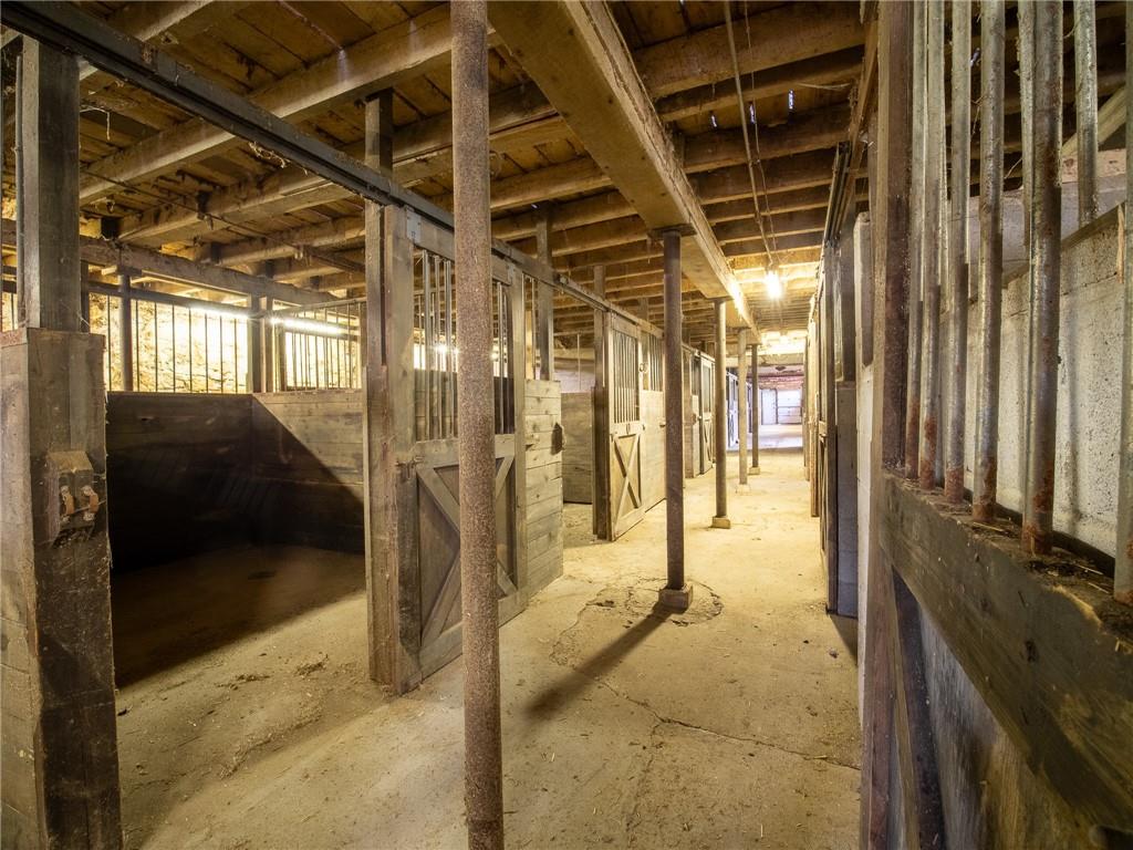 198 Mountain View Road Donegal, PA 15628 - Photo 12 of 27