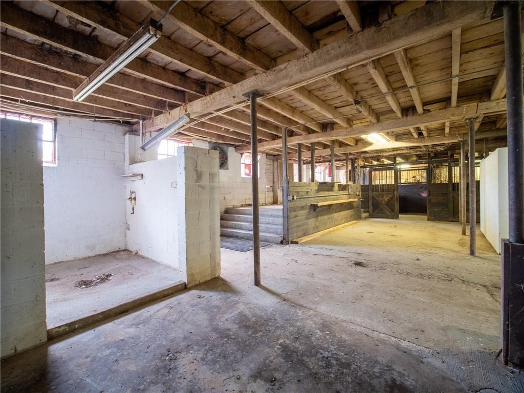 198 Mountain View Road Donegal, PA 15628 - Photo 13 of 27