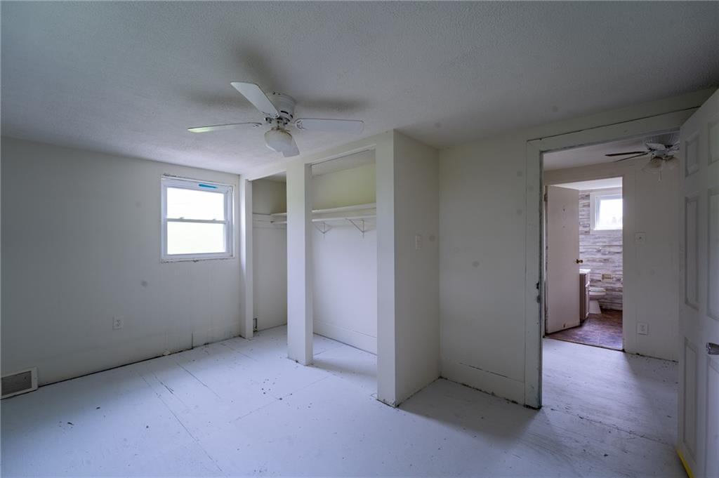 198 Mountain View Road Donegal, PA 15628 - Photo 24 of 27