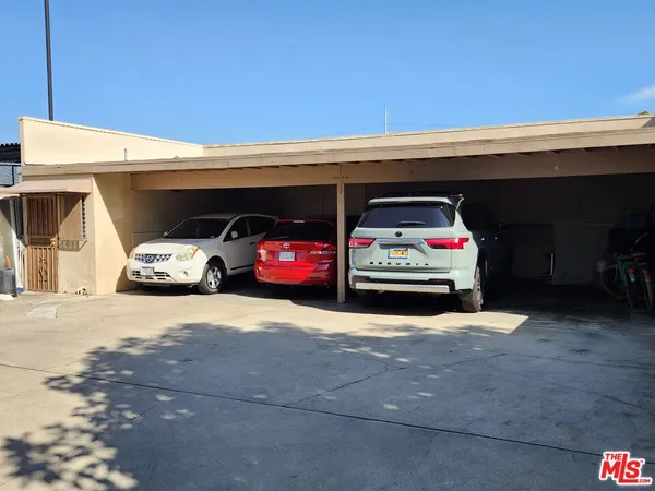 $1,450,000 | 216 South Inglewood Avenue, Inglewood, CA 90301