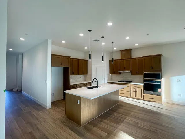 $749,990 | 817 Rosette Court, Roseville, CA 95747