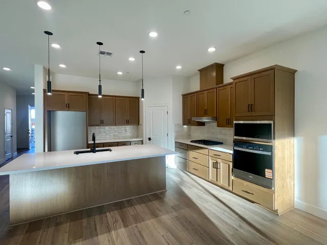 $749,990 | 817 Rosette Court, Roseville, CA 95747