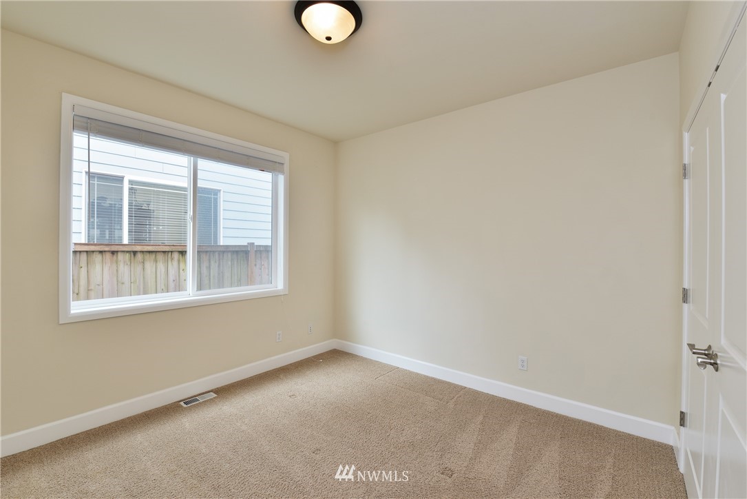 415 Kitsap Avenue Northeast Renton, WA 98059 - Photo 11 of 22 Gallery Image 11